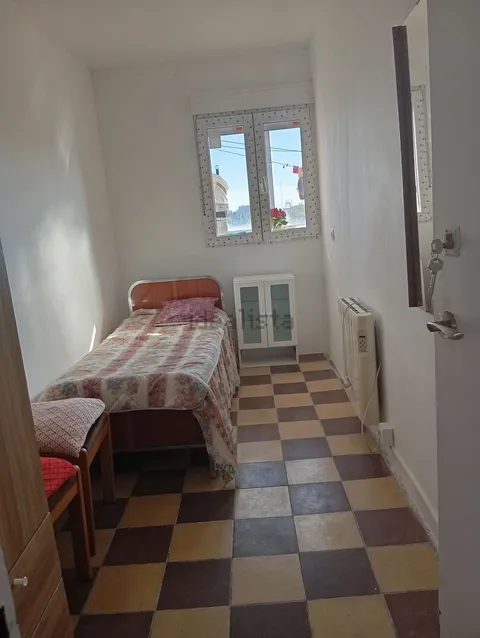 Habitació de lloguer, Madrid (3/3)