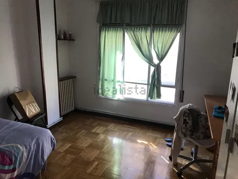 Habitació de lloguer, Vitòria (4/10)