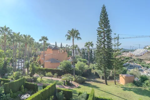 Будинок 225 м² у Estepona