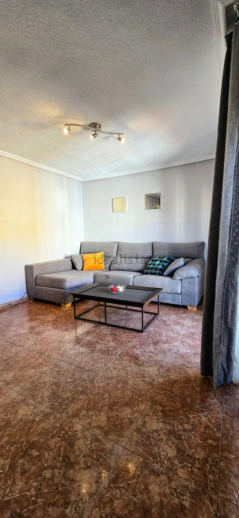 Pis de 70 m² a Còrdova