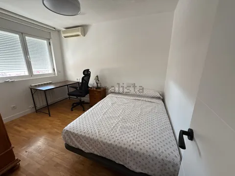 Habitació de lloguer, Lleó