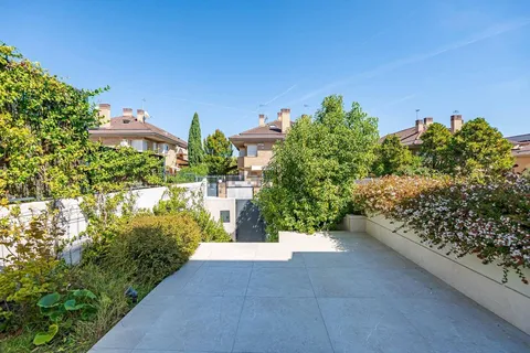 Casa de 401 m² a Madrid