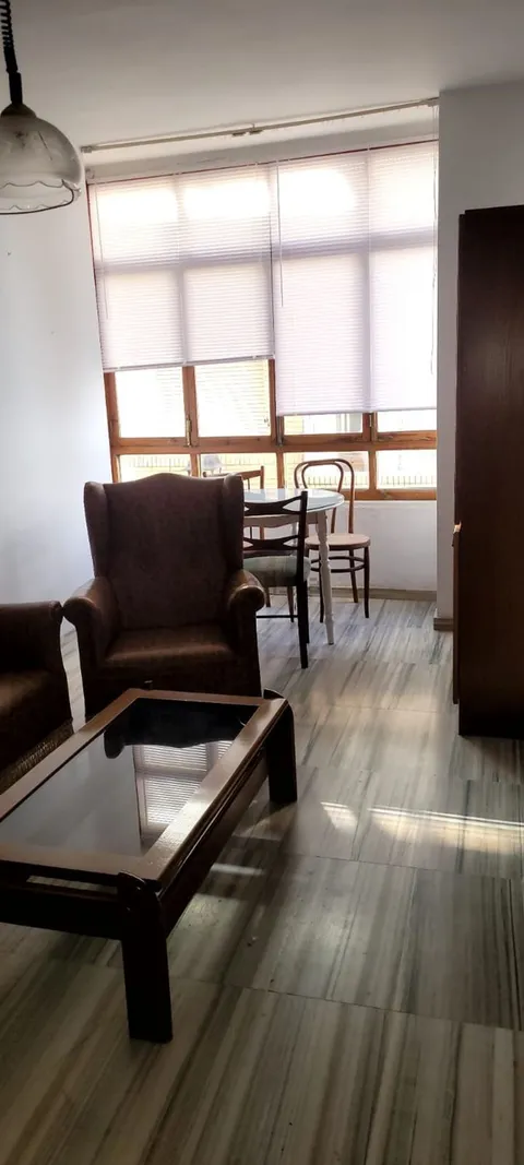 Pis de 200 m² a Loja