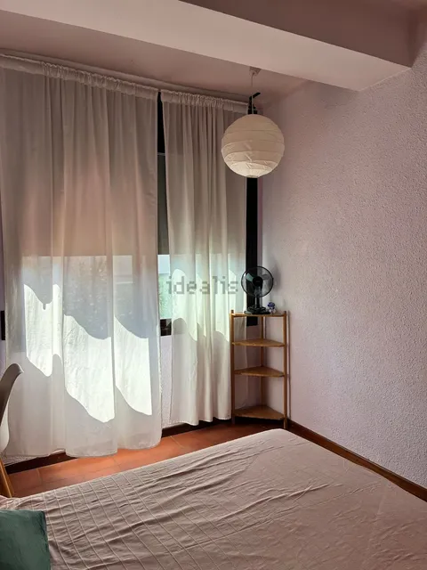 Room for rent, Badalona