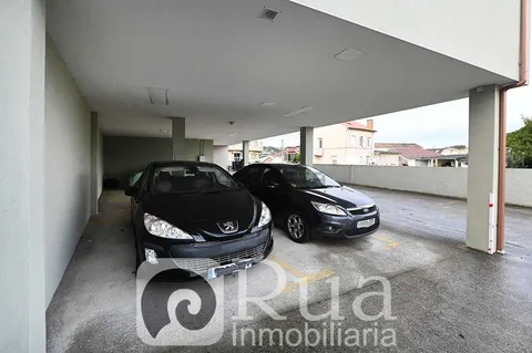 Pis de 77 m² a Oleiros