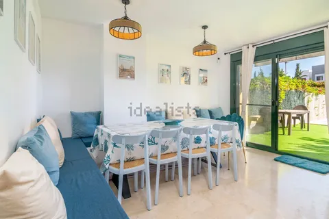 Casa de 250 m² en Estepona