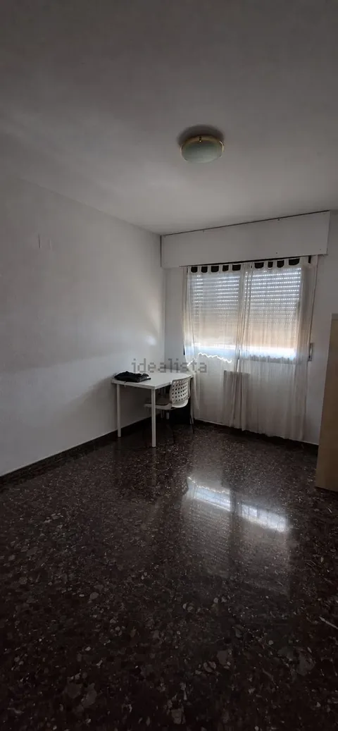 Quarto para alugar, Saragoça (4/6)
