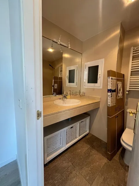 Wohnung 77 m² in Madrid