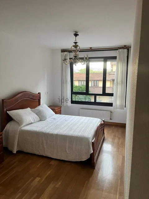 Pis de 82 m² a Oviedo