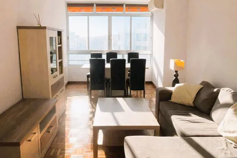 Room for rent, Madrid (3/9)