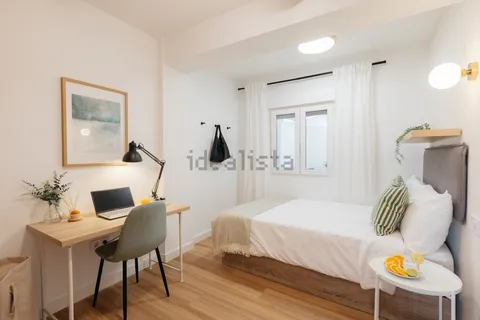 Chambre à louer, Valence