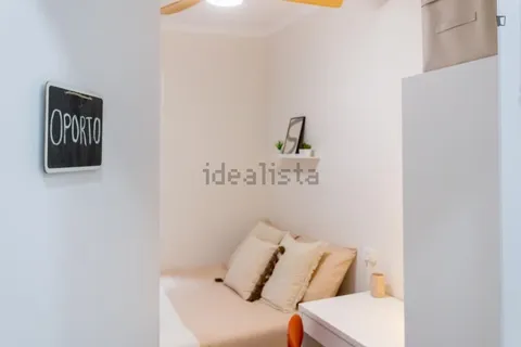 Quarto para alugar, Barcelona (3/17)