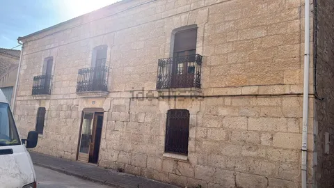 Casa de 250 m² a Quintanilla Vivar