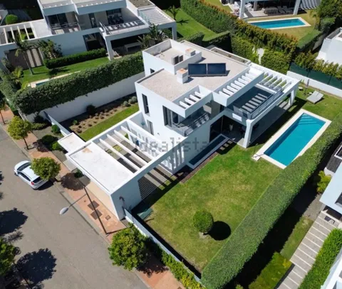 Casa 360 m² a Estepona