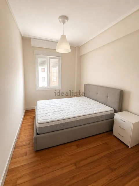 Room for rent, Bilbao (2/3)