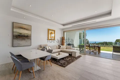 Haus 350 m² in Marbella