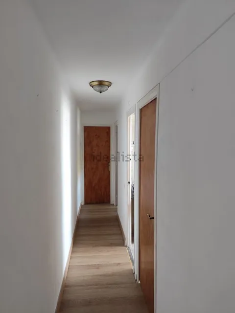 Quarto para alugar, Calafell