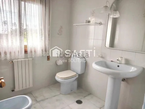 Casa de 345 m² a Vigo