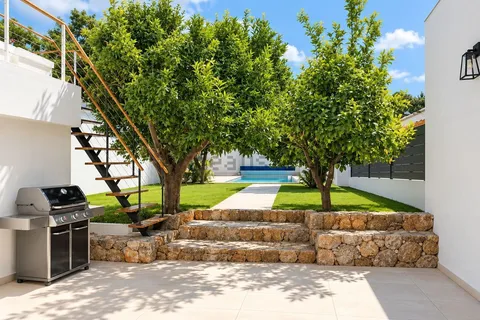 House 208 m² in Esporles