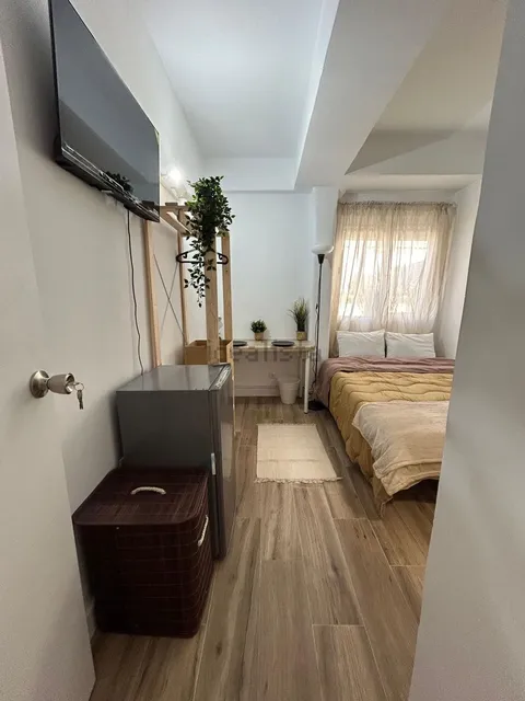Habitació de lloguer, Madrid (2/10)