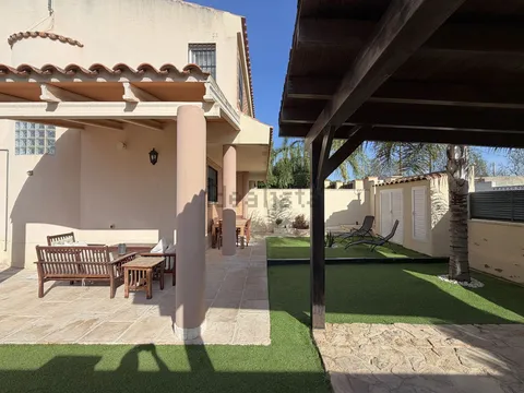Casa de 105 m² a Nàquera