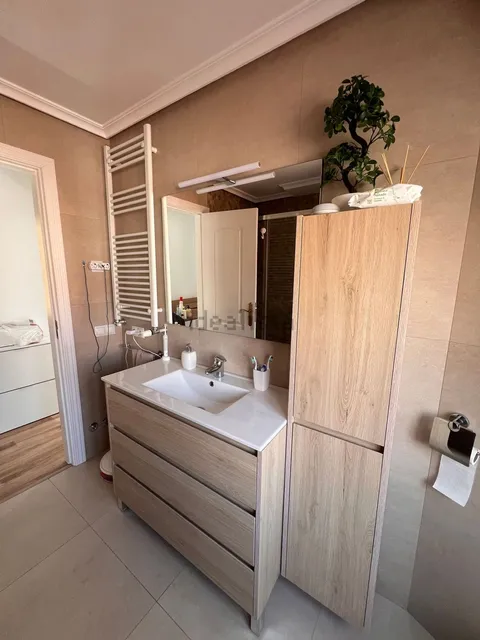 Wohnung 98 m² in Madrid