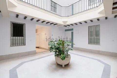 Flat 101 m² in Cádiz