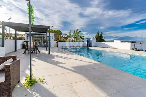 Casa de 271 m² a Xiva