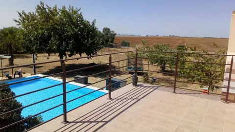 Casa de 170 m² a Carmona