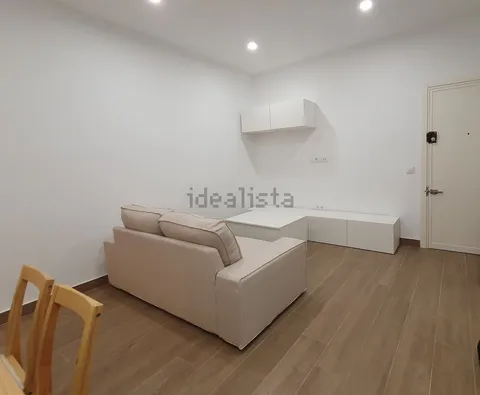 Room for rent, Seville (3/12)