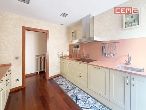 Appartement 74 m² à Pampelune
