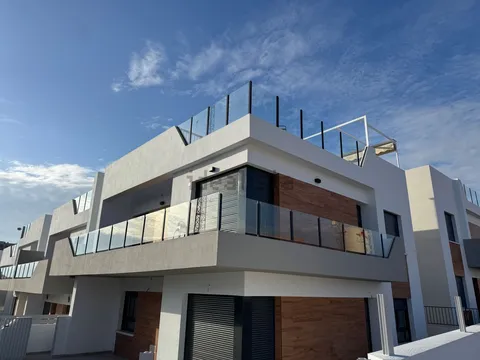Maison 190 m² à San Miguel de Salinas