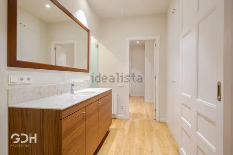 Wohnung 77 m² in Barcelona