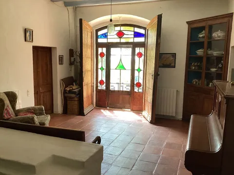 Room for rent, Teià