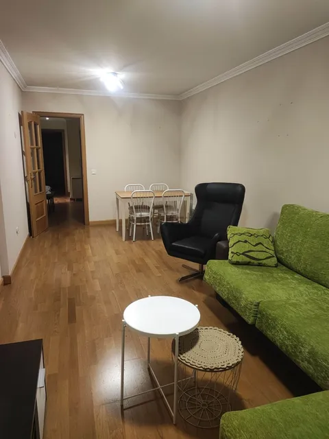 Pis de 70 m² a Castellanos de Moriscos (2/20)