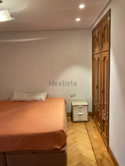 Pis de 100 m² a Pamplona (2/3)