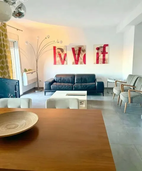Pis de 85 m² a València