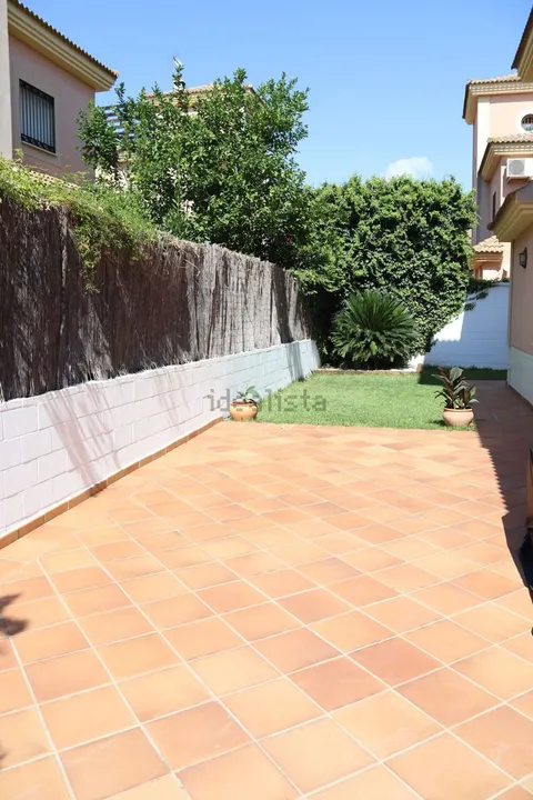 Casa de 158 m² a Mairena del Aljarafe (2/11)