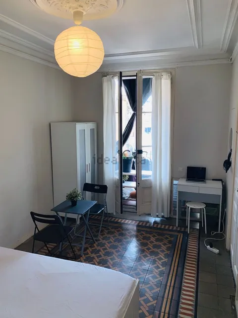 Quarto para alugar, Barcelona (3/9)