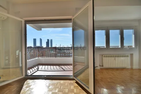 Wohnung 123 m² in Madrid