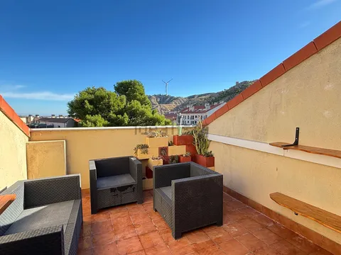Flat 94 m² in Cadrete