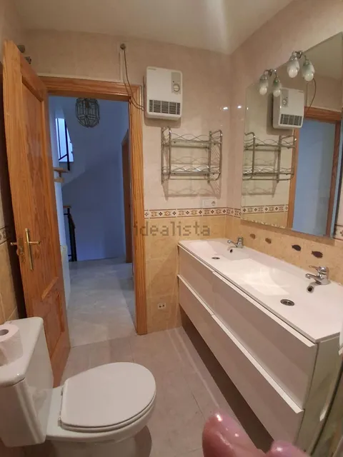 Casa de 181 m² a La Zubia