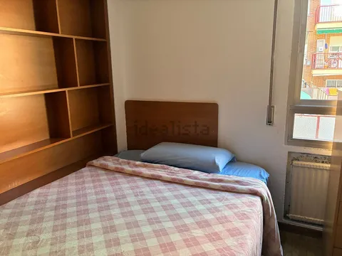 Chambre à louer, Madrid (2/8)