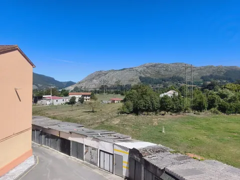 Pis de 54 m² a Los Corrales de Buelna (3/15)