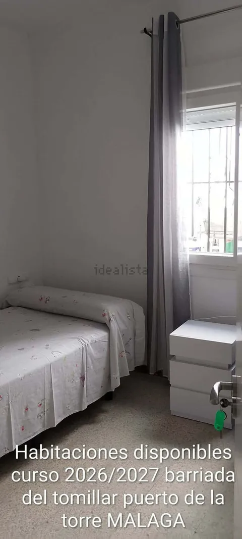 Habitación en alquiler, Málaga (2/2)
