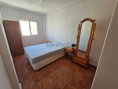 Habitació de lloguer, Torrevella