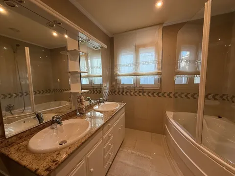 Casa 297 m² a Girona