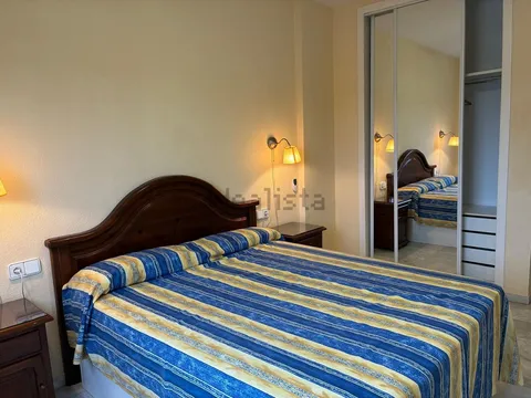 Pis de 80 m² a Dos Hermanas