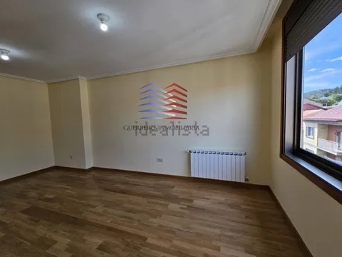 Pis de 147 m² a Ourense