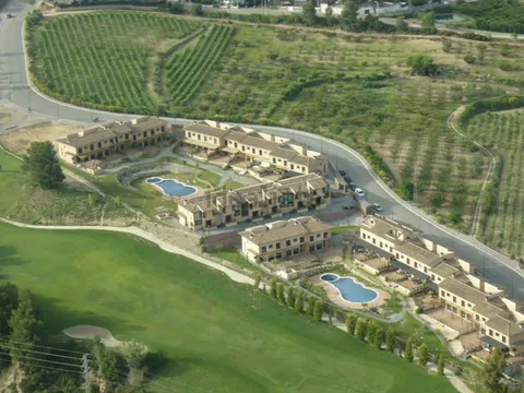 Casa de 260 m² a Sant Esteve Sesrovires (2/12)